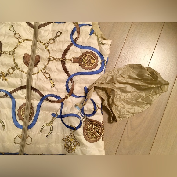 J. McLaughlin Tahoe goose down reversible Packable Vest - Picture 10 of 10